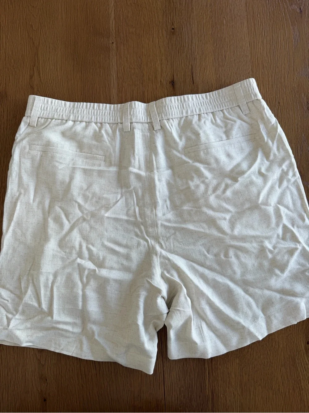 Men's Flat-Front Cream Casual Shorts